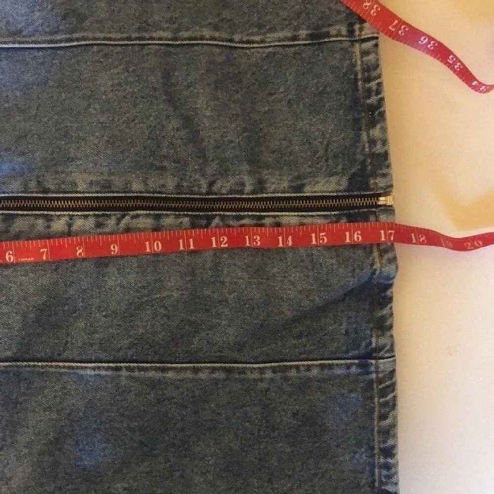 BLANK NYC Mini Jean Skirt with Zippered Front - Size 31